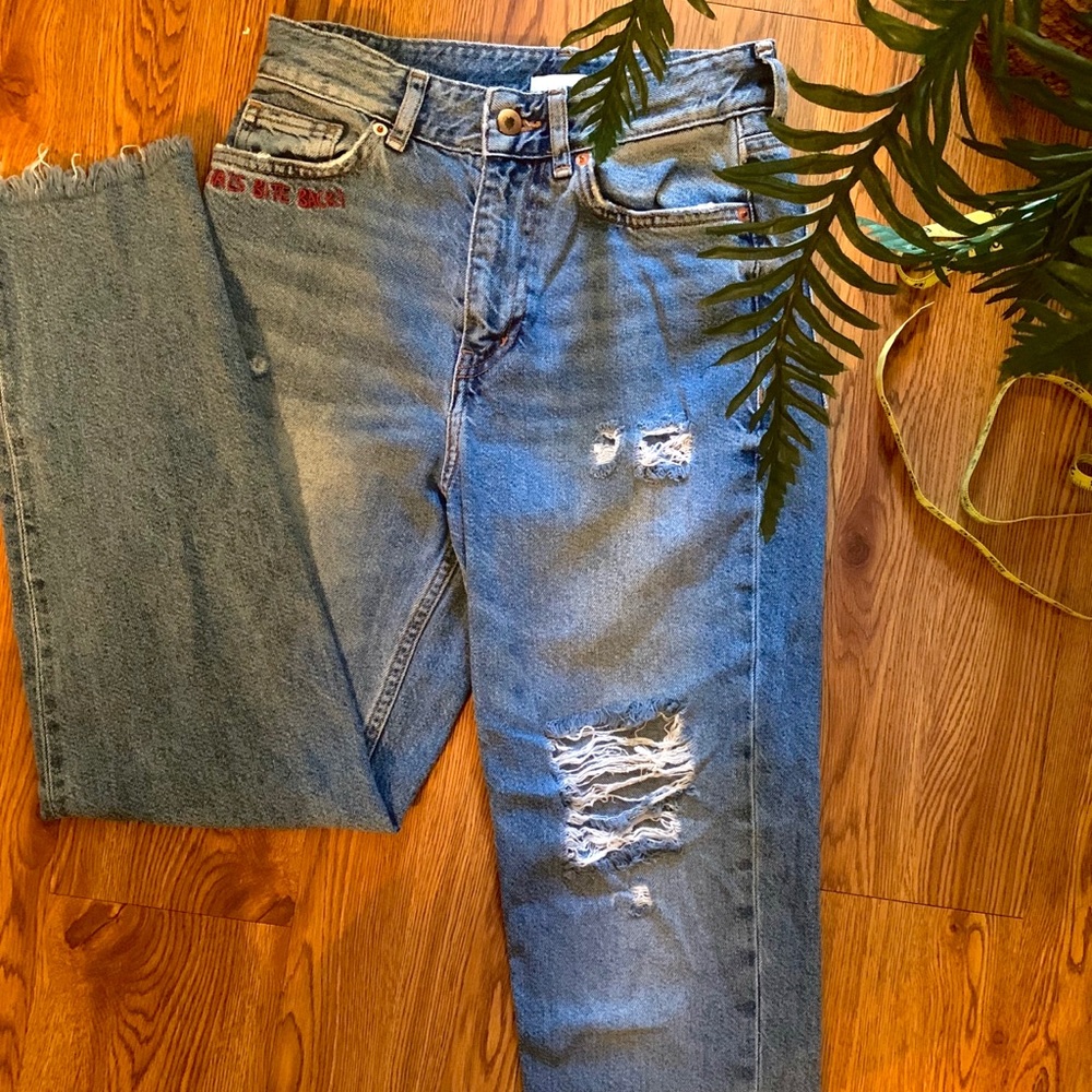 Ripped Mom Jeans